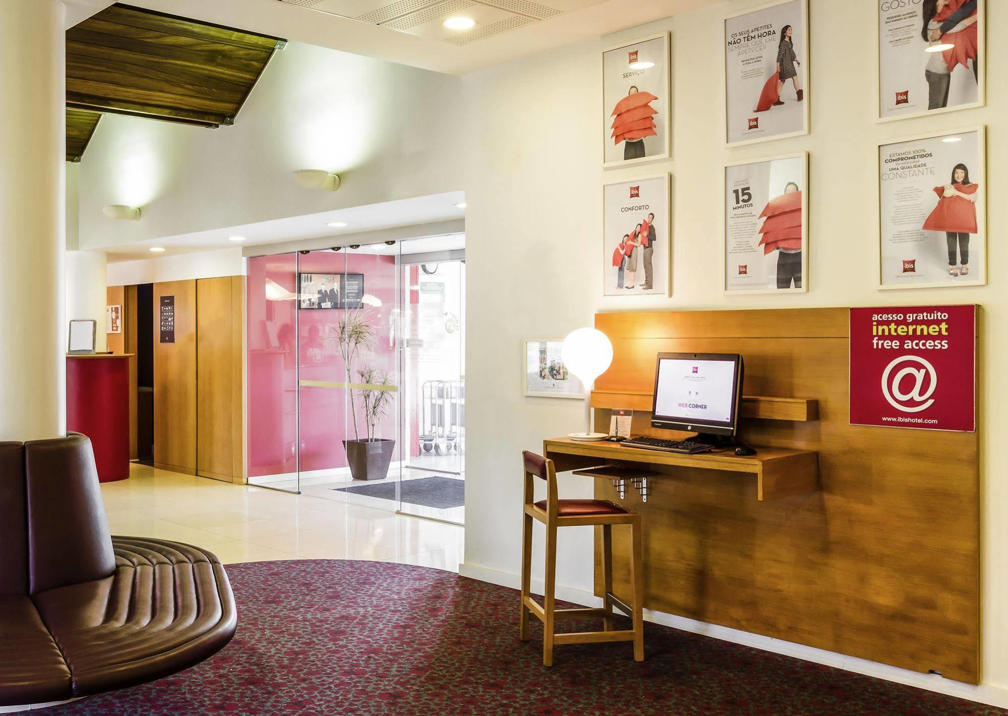 Hotel Ibis Setúbal Exteriér fotografie